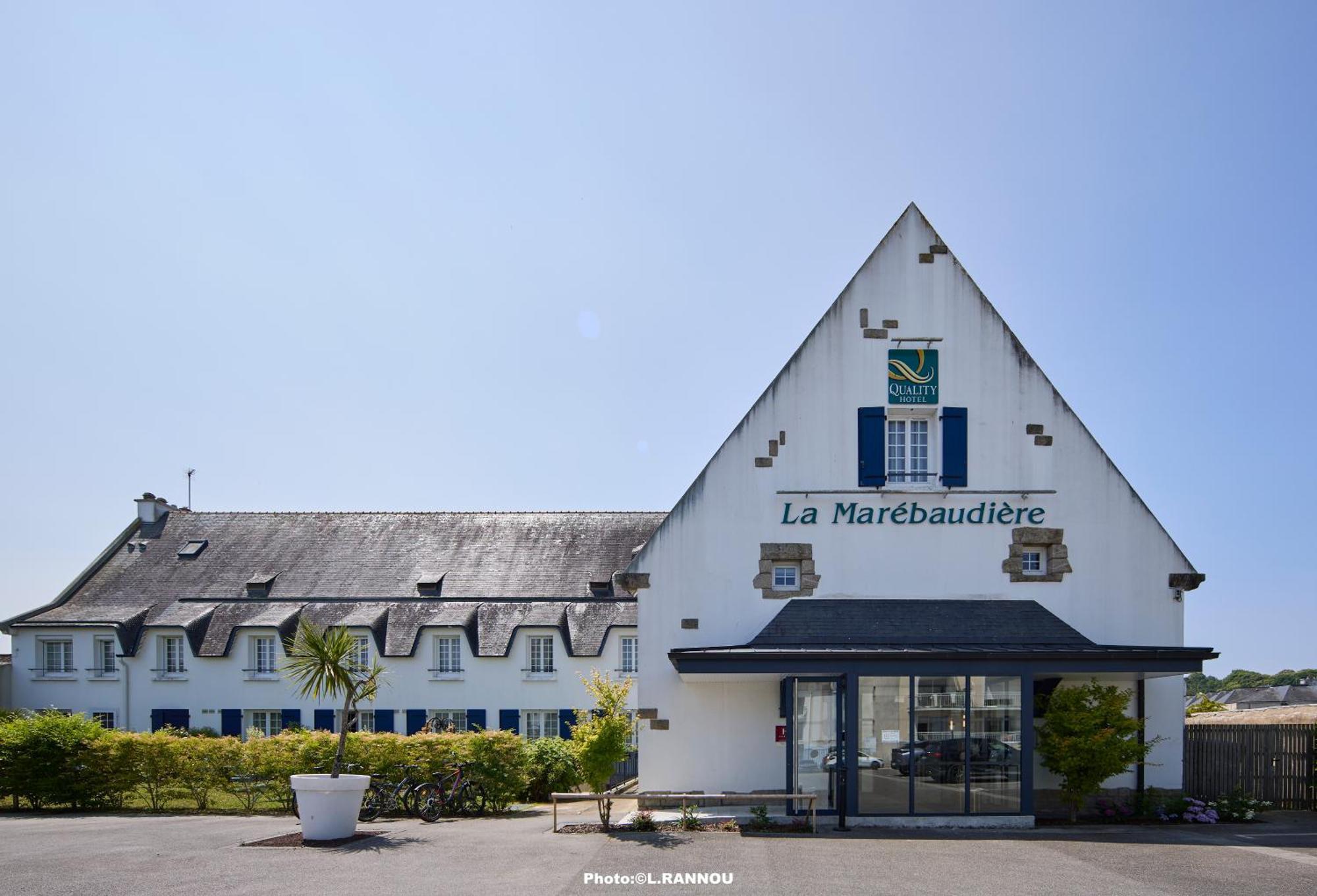 Quality La Marebaudiere Centre Hotel 4*