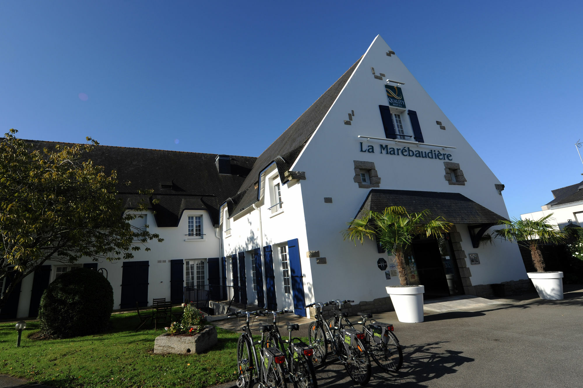 Hotel Quality La Marebaudiere Centre 4*